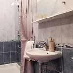 Spacious In Near Garden - 4 Min Apartment *