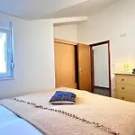 Apartment Spacious In Near Garden - 4 Min *