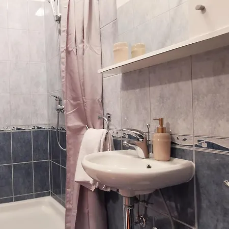 Spacious In Near Garden - 4 Min Appartement *
