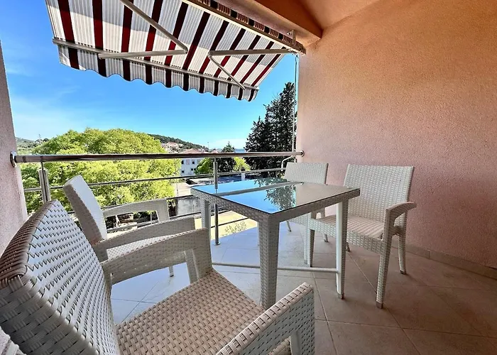 Spacious In Near Garden - 4 Min Appartement